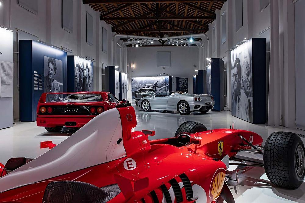 Ferrari_Factory_Tour_gallery 7.jpg