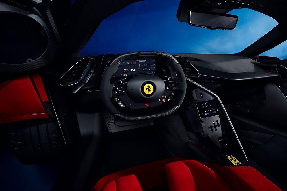 Ferrari_F80-interior.jpg